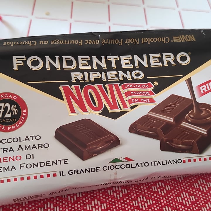 photo of Novi Cioccolato extra amaro ripieno di crema fondente shared by @cocca90 on  13 Apr 2022 - review
