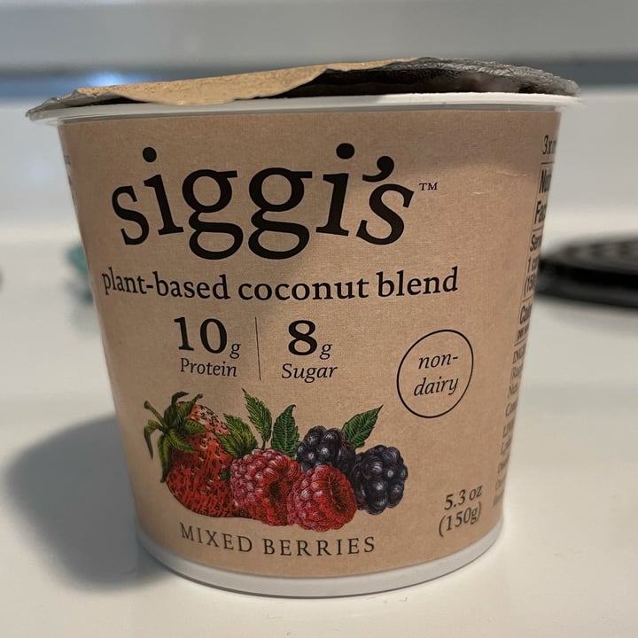 photo of siggi’s Mixed Berries plant-based yogurt shared by @jpegg on  13 Nov 2021 - review