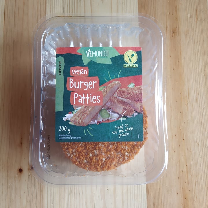 photo of Vemondo  Vegan Burger Patties shared by @thecuriousmonkey17 on  14 Aug 2022 - review