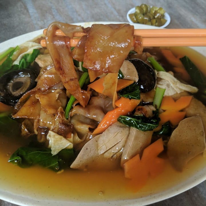 photo of Lin Lin Vegetarian Delight Vegetarian hor fun shared by @shawneofthedead on  26 Sep 2020 - review