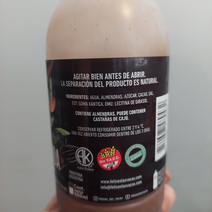 photo of Felices Las Vacas Bebida de Almendras Chocolatada shared by @laristicaa on  17 Sep 2021 - review