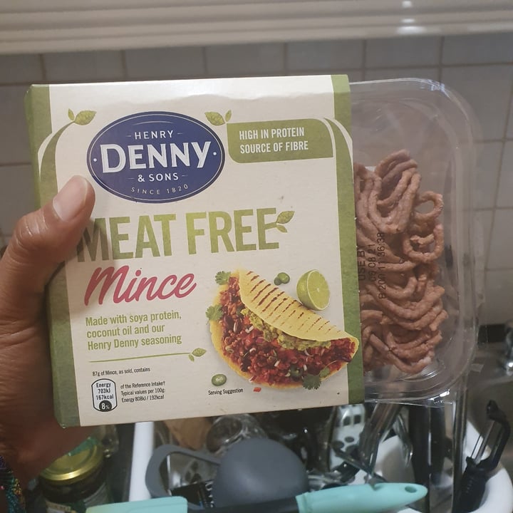 photo of Henry Denny & sons Meat Free Mince shared by @rickveg on  18 Aug 2021 - review