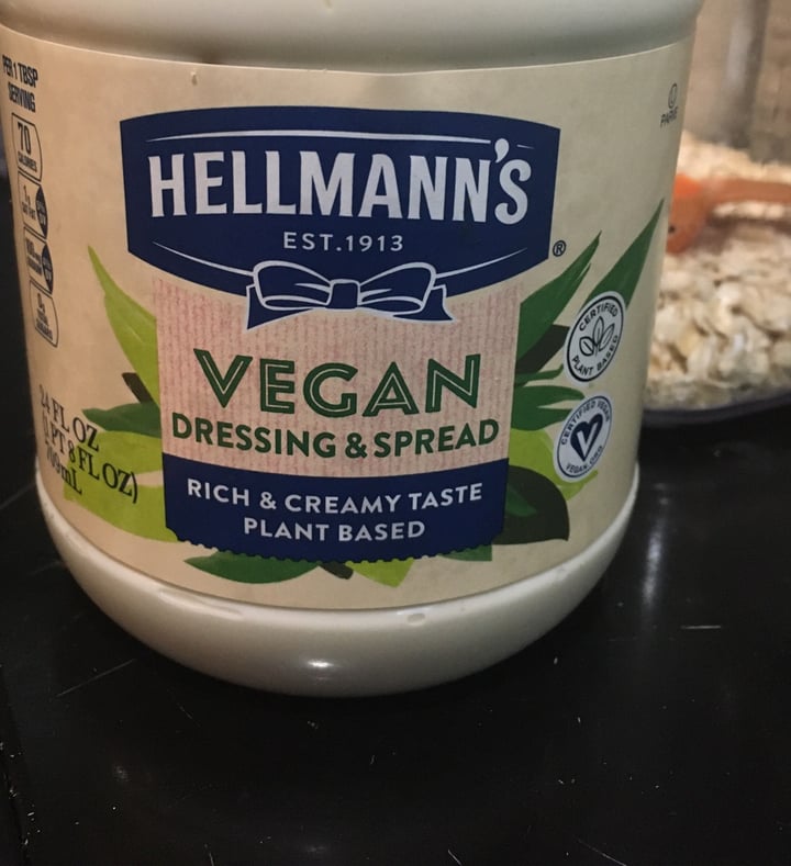 photo of Hellmann’s Hellman’s Vegan Mayonnaise shared by @cadelovesanimals14 on  28 Aug 2020 - review