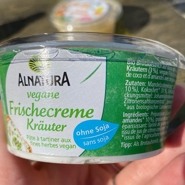 review photo of Alnatura Vegane Frischecreme Kräuter shared by @qualle on 18 Oct 2022 - review