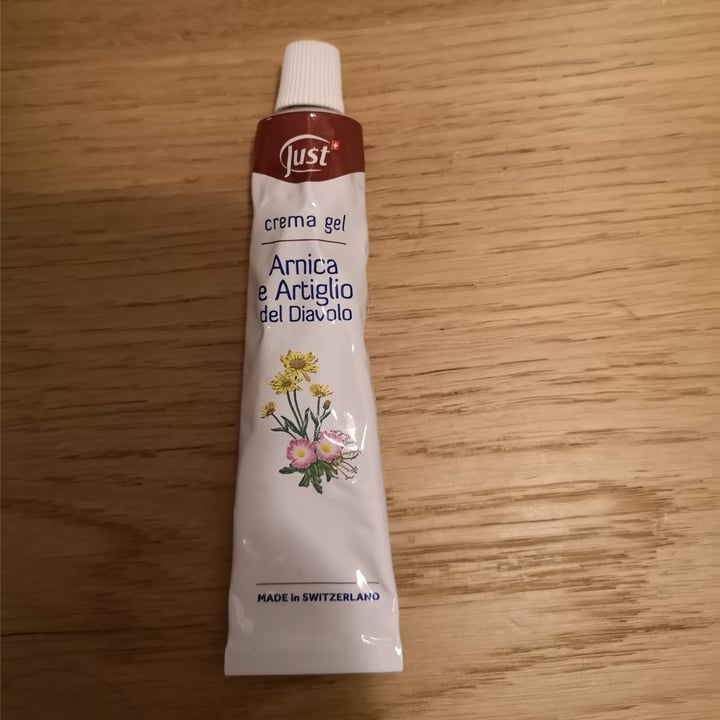 photo of Swiss Just Crema gel arnica e artiglio del davolo shared by @lacarotaverde on  14 Apr 2022 - review