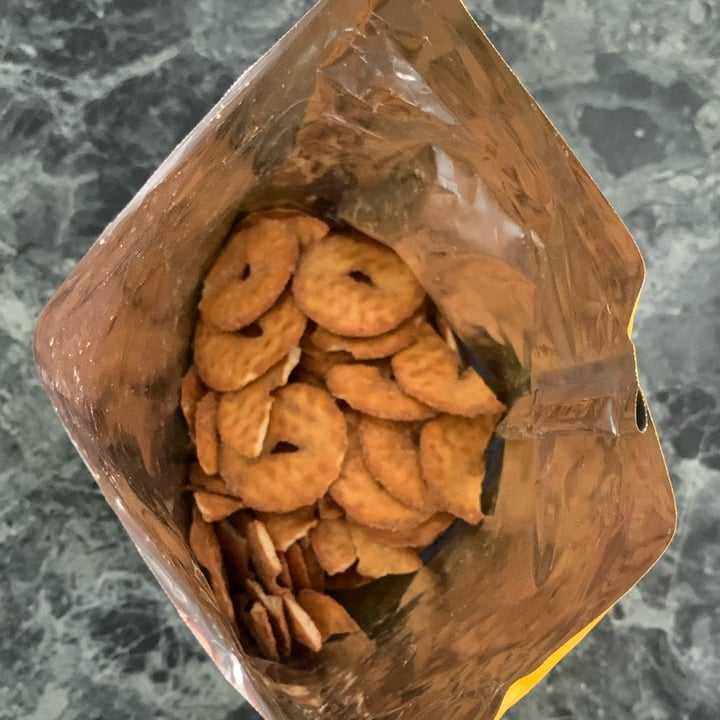 photo of Macy and Tailor Vegemite pressed pretzels shared by @neta888 on  27 Jan 2022 - review