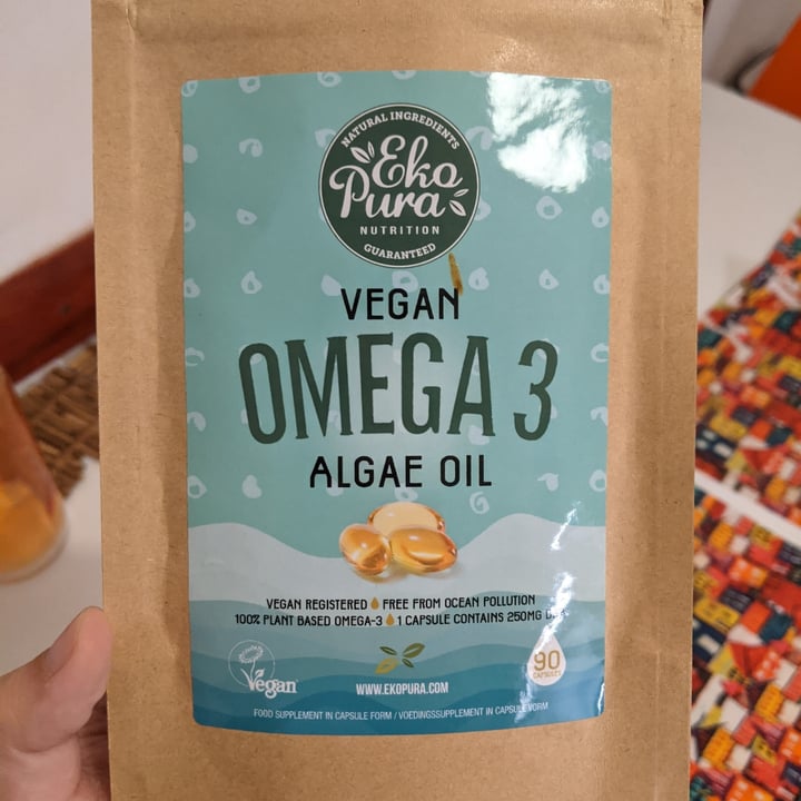 photo of EkoPura Vegan Omega 3 Algae Oil shared by @mchiarag on  16 Nov 2020 - review