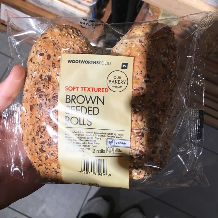 photo of Woolworths Food Seeded Brown Rolls shared by @sam6329 on  19 Oct 2021 - review