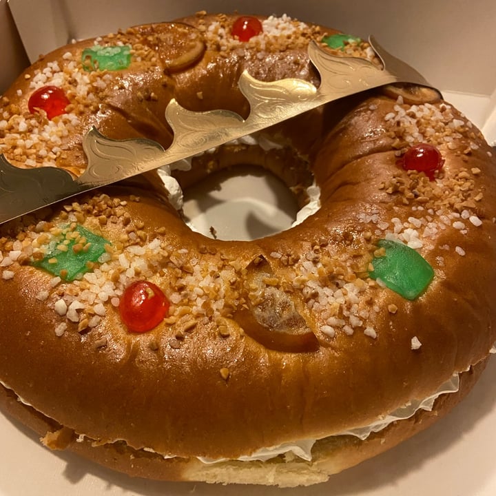 photo of Freedom Cakes Roscón De Reyes Con Nata shared by @blancavinas on  07 Feb 2022 - review