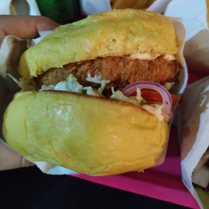 photo of VEGAN FOX Saved Chicken Fresh shared by @beiaene on  03 Feb 2022 - review