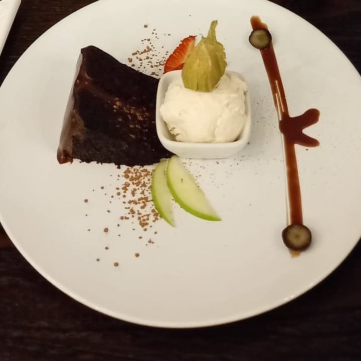 photo of 222 Veggie Vegan Chocolate Torte shared by @giuliabor on  29 Apr 2022 - review