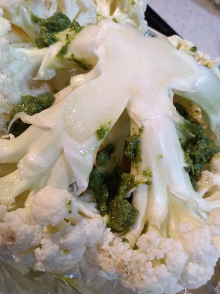 photo of Trader Joe's Vegan Kale, Cashew & Basil Pesto shared by @gatherwithsarah on  11 Dec 2019 - review