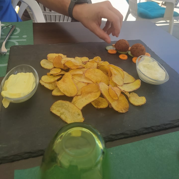 photo of Cibo Ristorante Vegano Chips con maionese vegana 🌱 shared by @lanonnavegana on  25 Aug 2021 - review