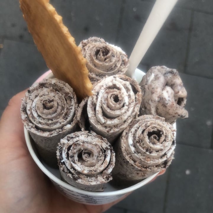 photo of Rollacosta Oreo rolls shared by @yearsgoby on  29 Jul 2020 - review