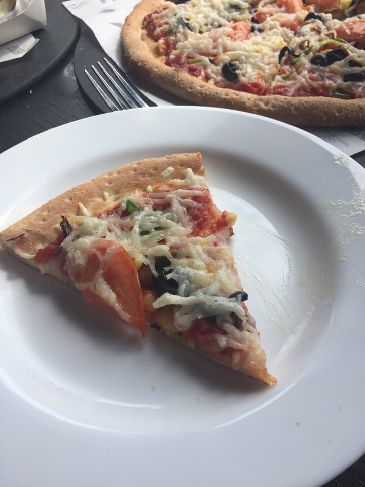 review photo of Melt Pizzas Pizza Vegana shared by @azafran on 29 Feb 2020 - review
