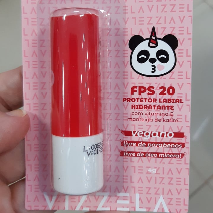 photo of Vizzela Cosméticos Balm Labial shared by @primarques on  03 May 2022 - review