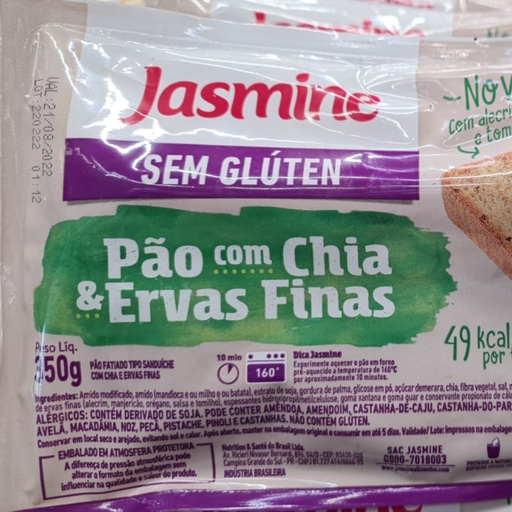 photo of Jasmine Pão com chia e ervas finas shared by @lucimendes on  02 Jun 2022 - review