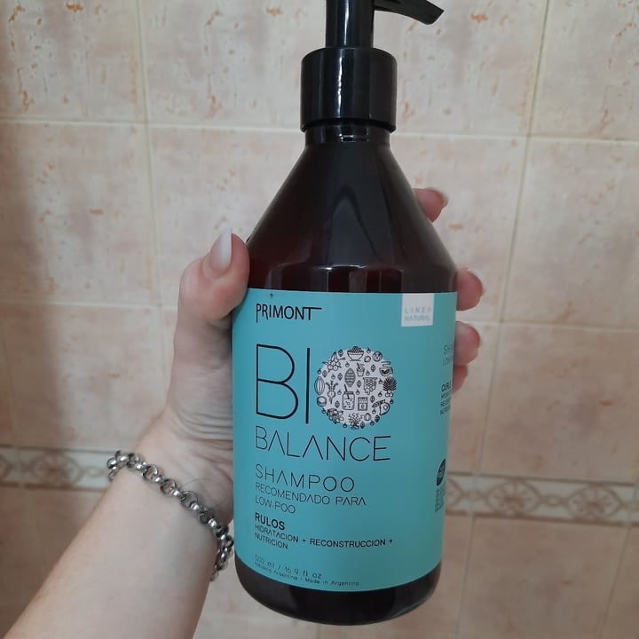photo of Primont Bio Balance shampoo rulos low-poo shared by @evelyneich on  24 Dec 2021 - review