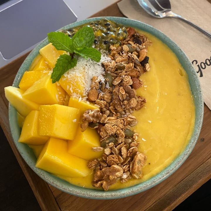 review photo of Goodsouls Kitchen Mango Smoothie Bowl shared by @plantsfeelthough on 10 Nov 2022 - review