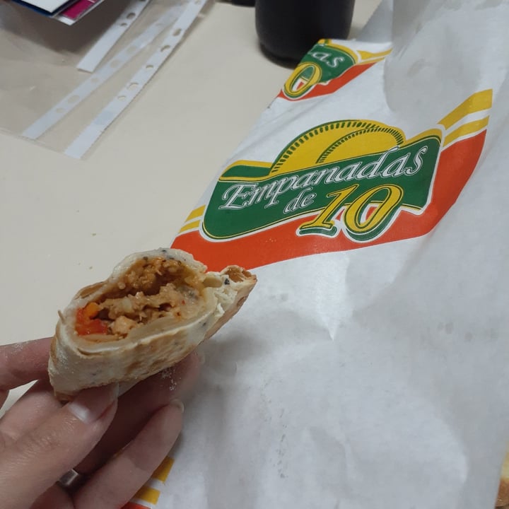 photo of Empanadas de 10 - San Justo Empanadas Veganas De Carne Vegetal shared by @floverburg on  17 Feb 2021 - review