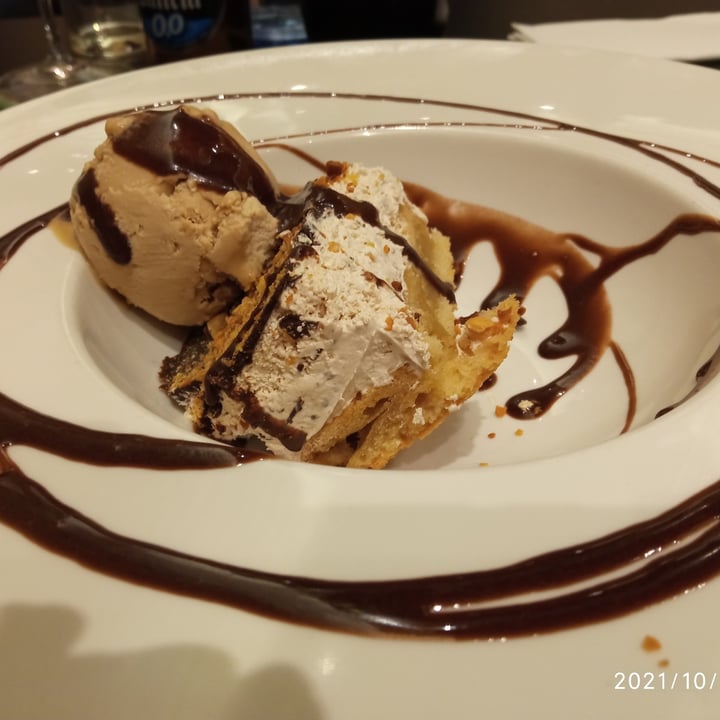 photo of Street & Soul Tarta Ferrero Rocher shared by @kary54 on  18 Oct 2021 - review