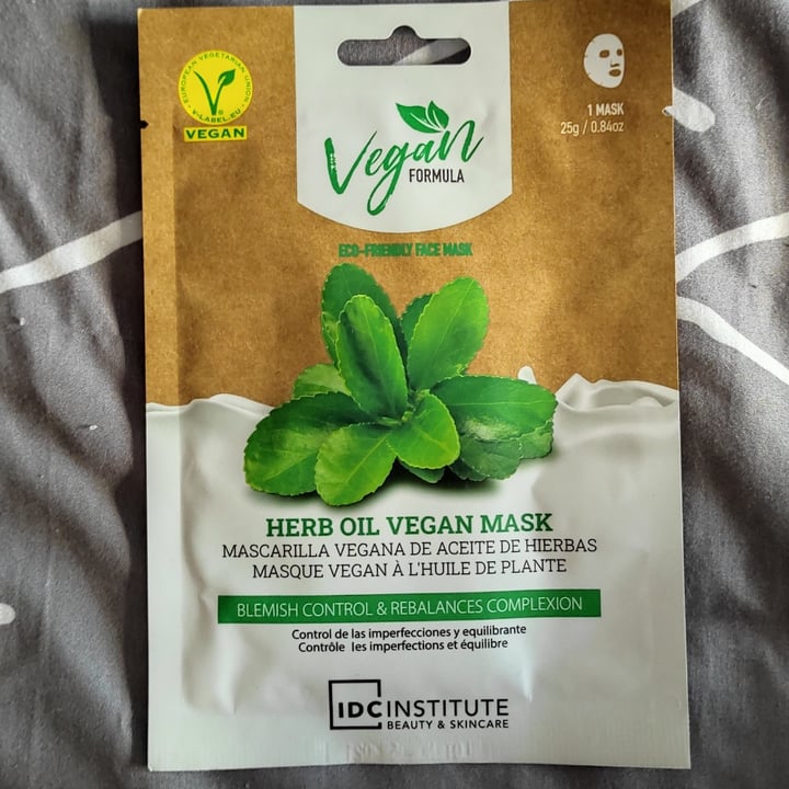 photo of veganformula Herb oil vegan mask shared by @dafi on  08 Sep 2022 - review