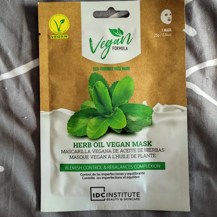 review photo of veganformula Herb oil vegan mask shared by @dafi on 08 Sep 2022 - review