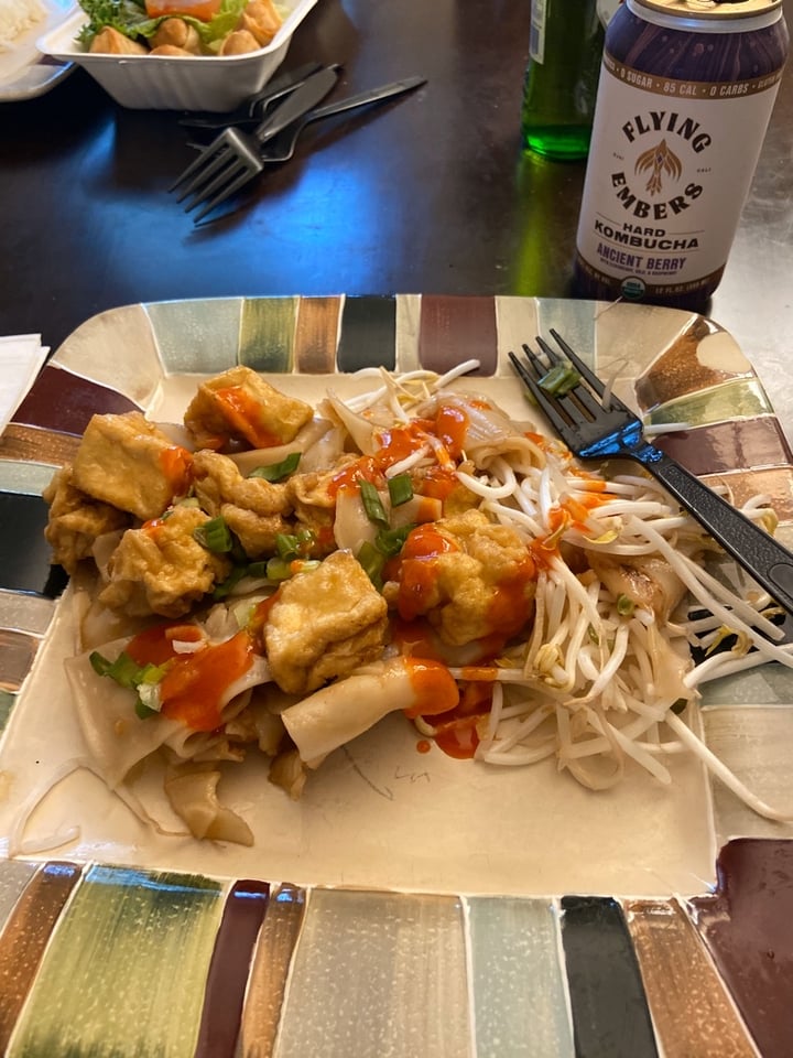 review photo of Laos in Town Tofu wok noodle shared by @beccamarks on 18 Apr 2020 - review