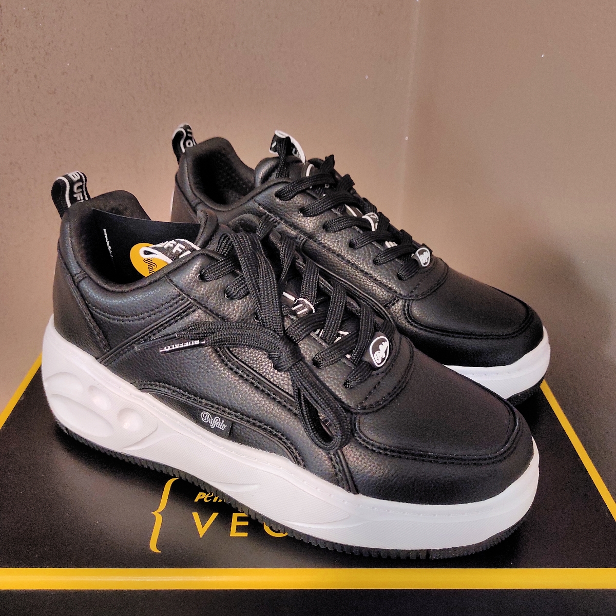 buffalo classic sneakers