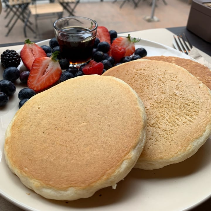 photo of Tauer Bakery Fruity Pancakes shared by @demim on  03 Apr 2022 - review
