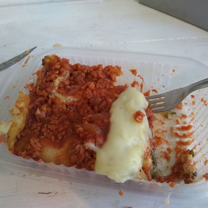 photo of Curry Green Market & Coffee Canelones De Jamón Y Queso Vegetal Con Boloñesa shared by @francombina on  04 Nov 2020 - review