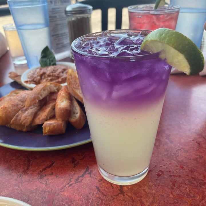 photo of Bouldin Creek Cafe Calypso Drink shared by @yvegan80 on  18 May 2022 - review