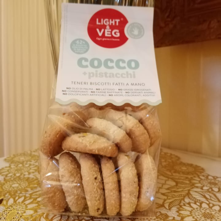 photo of Light & Veg Biscotti Cocco Pistacchi shared by @laura1970 on  18 Feb 2022 - review