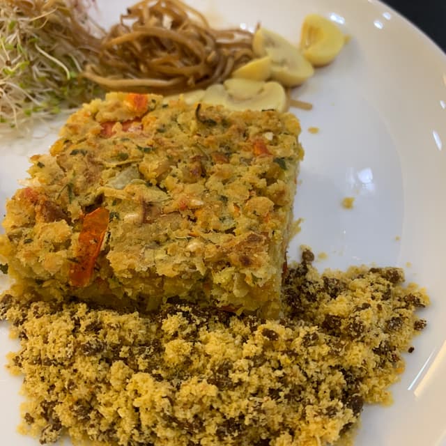 Photo of the dish “falafel vrgano e farofa de proteina de soja”