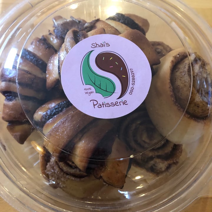 review photo of Shai’s Patisserie Cinnamon rolls and Rugelach shared by @ayelet on 21 Nov 2020 - review