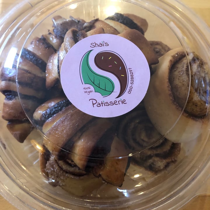 photo of Shai’s Patisserie Cinnamon rolls and Rugelach shared by @ayelet on  21 Nov 2020 - review