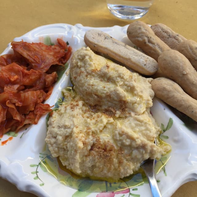 Photo of the dish “Hummus Con Chimci”