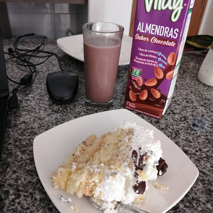 photo of Vilay Leche de Almendra sabor Chocolate shared by @katari on  29 Oct 2020 - review