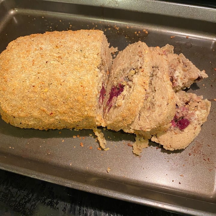 photo of Trader Joe's Breaded turkey-less stuffed roast with gravy shared by @abadgevegan on  08 Jan 2022 - review