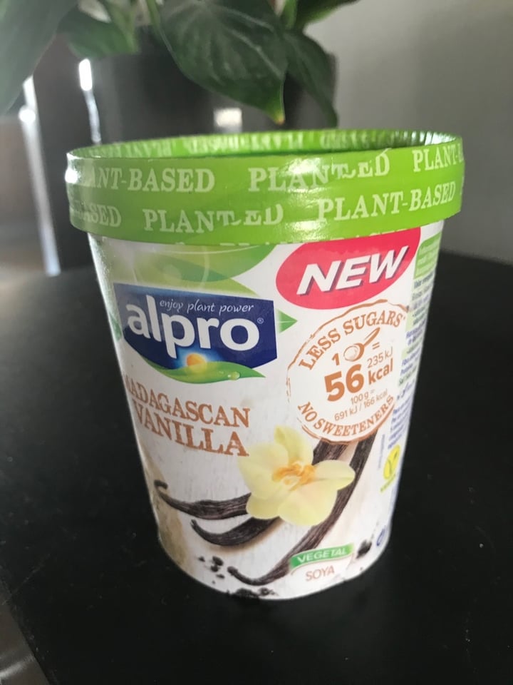 photo of Alpro Madagascan Vanilla Ice Cream shared by @irinailt on  16 Apr 2020 - review