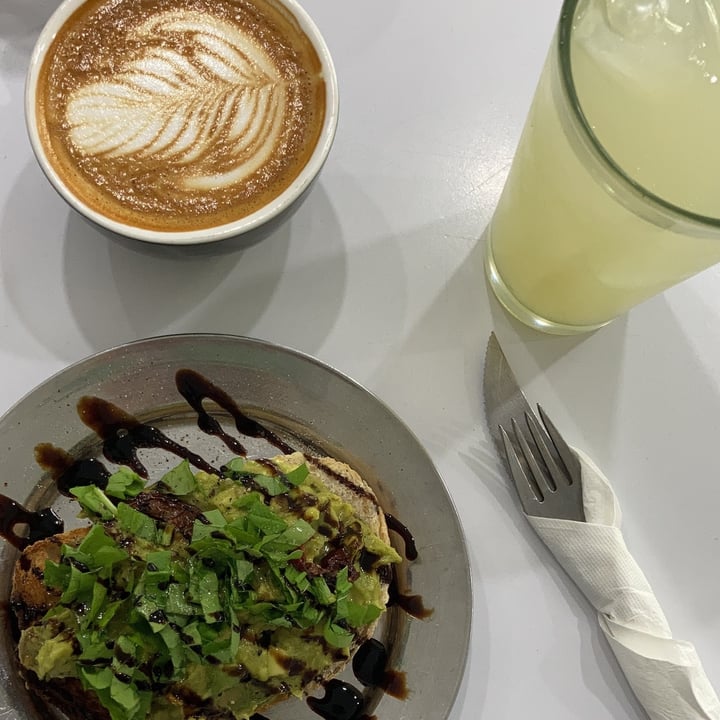photo of Cuervo Café Avocado Vegan Toast shared by @violetita on  14 Apr 2021 - review