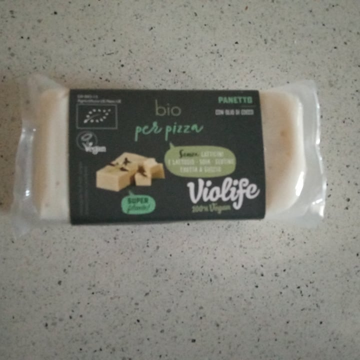 photo of Violife Bio per pizza shared by @gloria18 on  15 Apr 2022 - review