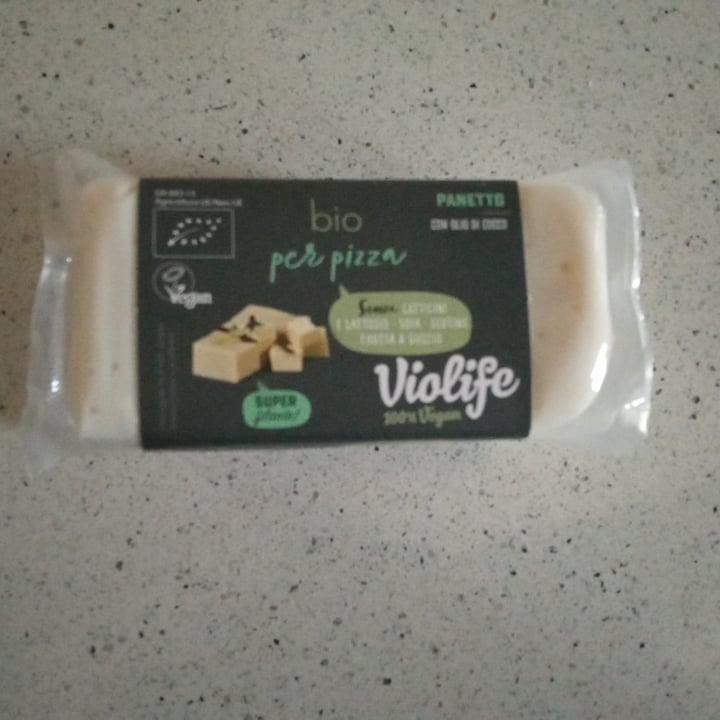 review photo of Violife Bio per pizza shared by @gloria18 on 15 Apr 2022 - review