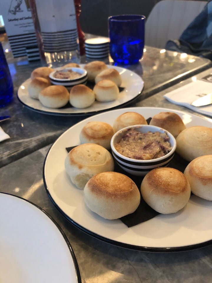 photo of PizzaExpress Dough Balls 'PizzaExpress' shared by @iamkarenina on  29 Jun 2019 - review