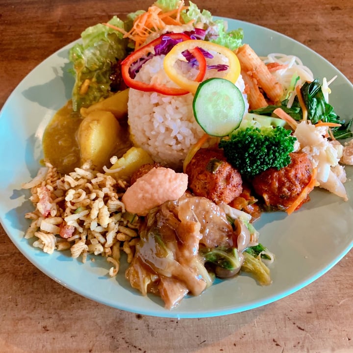 photo of Veggie Syokudo Funadeya Vegan lunch plate shared by @takeshi on  19 Feb 2022 - review