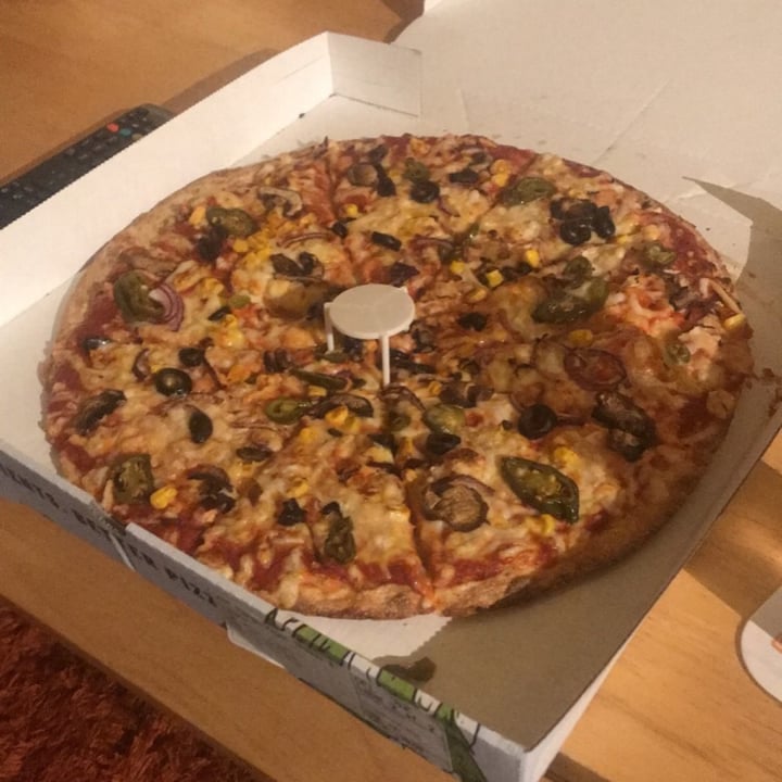review photo of Papa John's Pizza Vegan sheese & Tomato shared by @ahs on 21 May 2020 - review