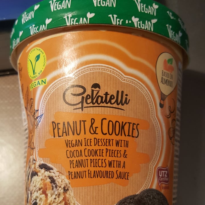 photo of Gelatelli Peanut & Cookies shared by @valep87 on  16 Feb 2022 - review
