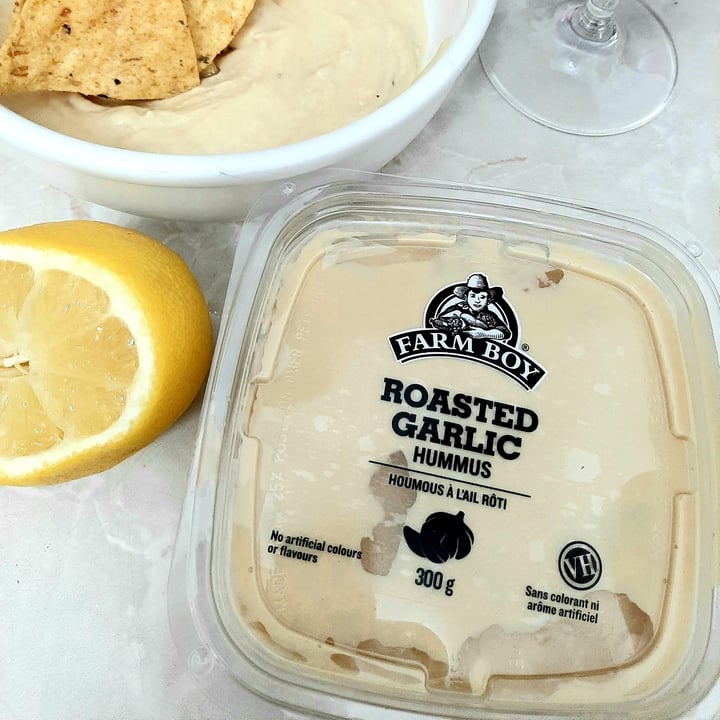 review photo of Farm Boy Roasted Garlic Hummus shared by @veegandeena on 19 Apr 2021 - review