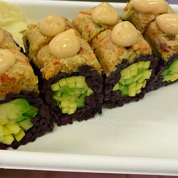 photo of Beyond Sushi (W 56th Street) Spicy mango roll shared by @janetisvegan on  14 Apr 2021 - review