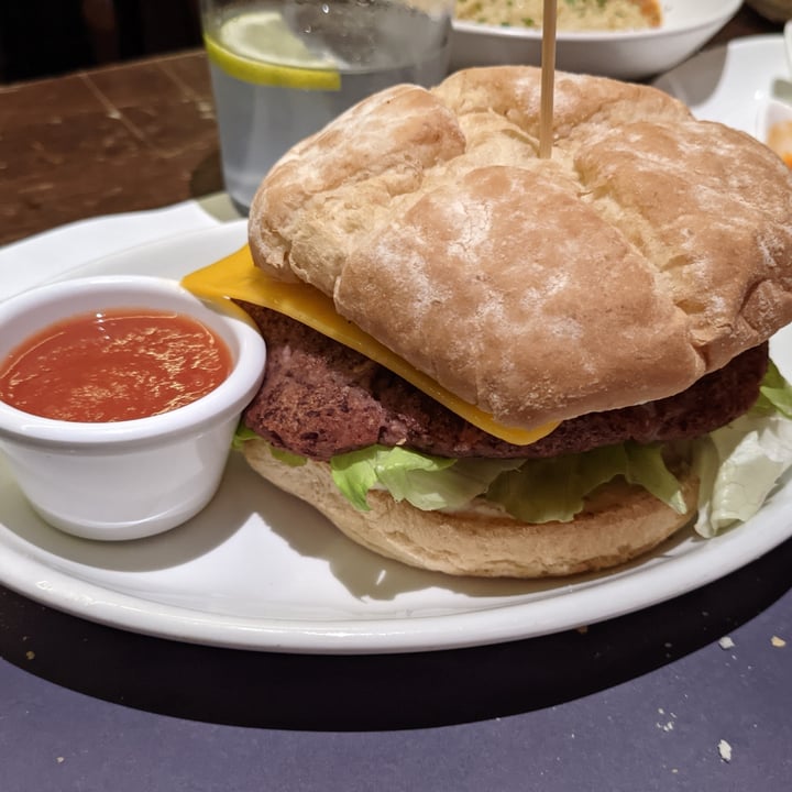 photo of Taberna "El Parral" Hamburguesa de verduras shared by @mfs on  19 Aug 2022 - review